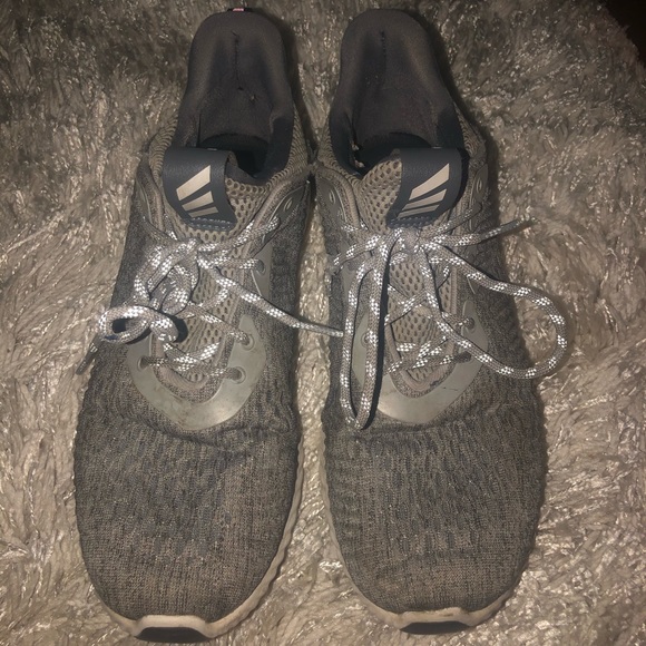 Adidas shoes - Picture 1 of 5